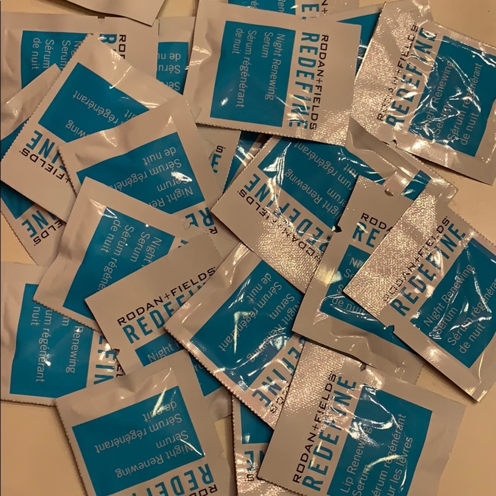 Rodan & Fields Redefine Night Renewing serum (40)